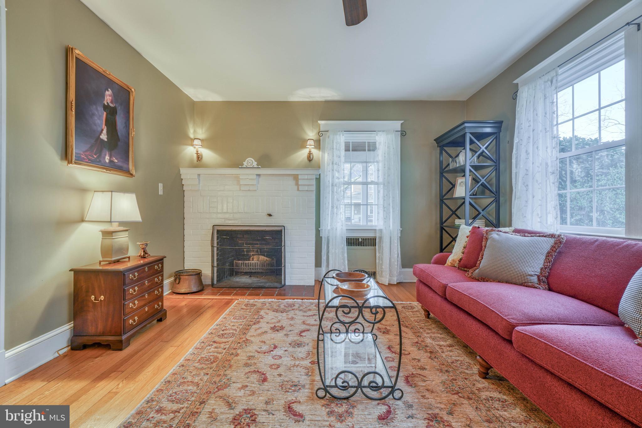 209 Hopkins Road Baltimore, MD 21212 - Photo 23 of 78 Another view- Living room w/gleaming Hwd floors