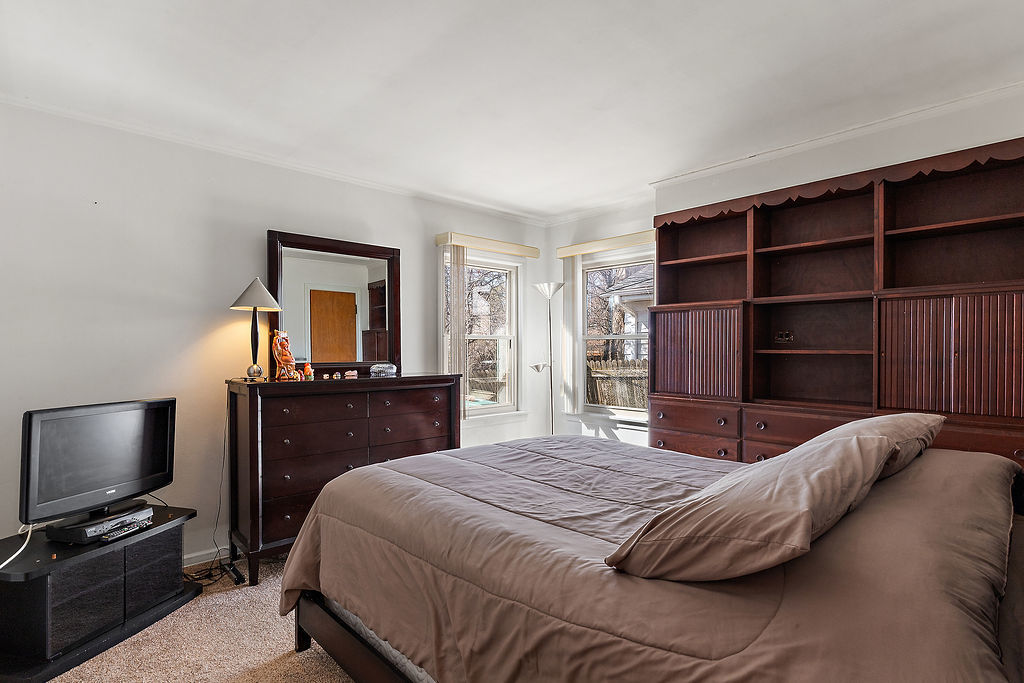 1750 Potter Road Park Ridge, IL 60068 - Photo 9 of 18 Gallery Image 9
