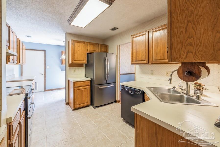 7020 Jasper Street Navarre, FL 32566 - Photo 12 of 35 Gallery Image 12