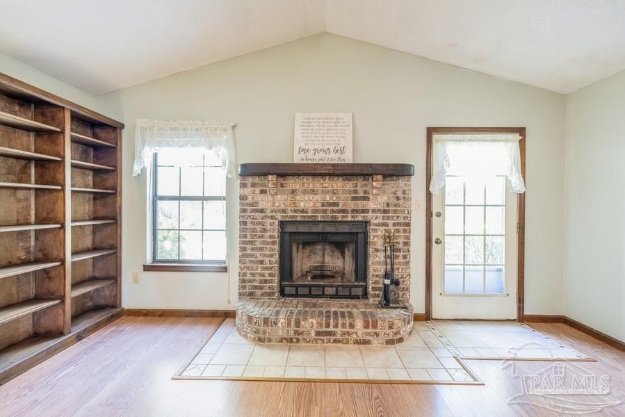 7020 Jasper Street Navarre, FL 32566 - Photo 8 of 35 Gallery Image 8