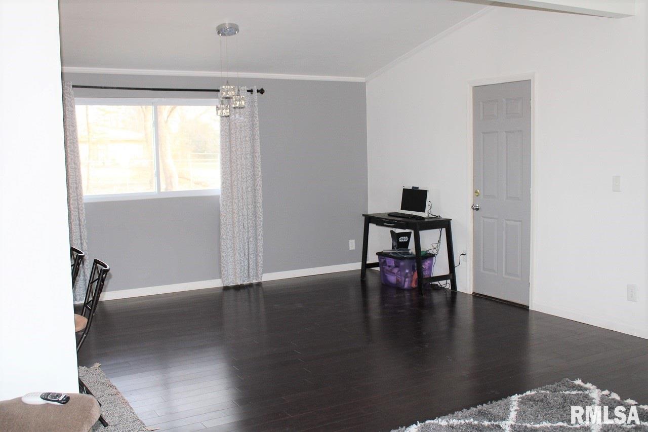 13638 Laurel Street Manito, IL 61546 - Photo 3 of 33 Gallery Image 3