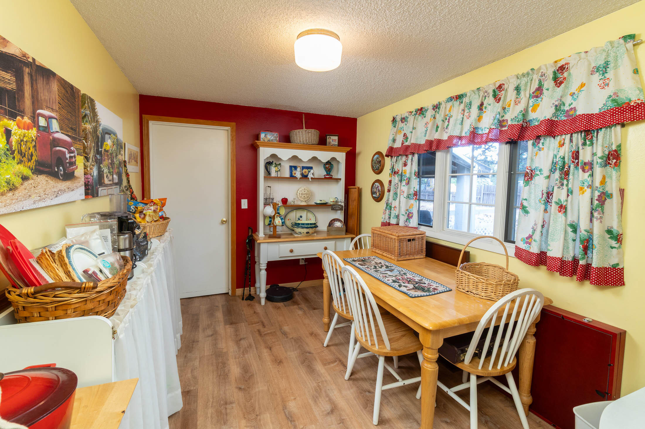 61984 Pettigrew Road Bend, OR 97702 - Photo 7 of 29