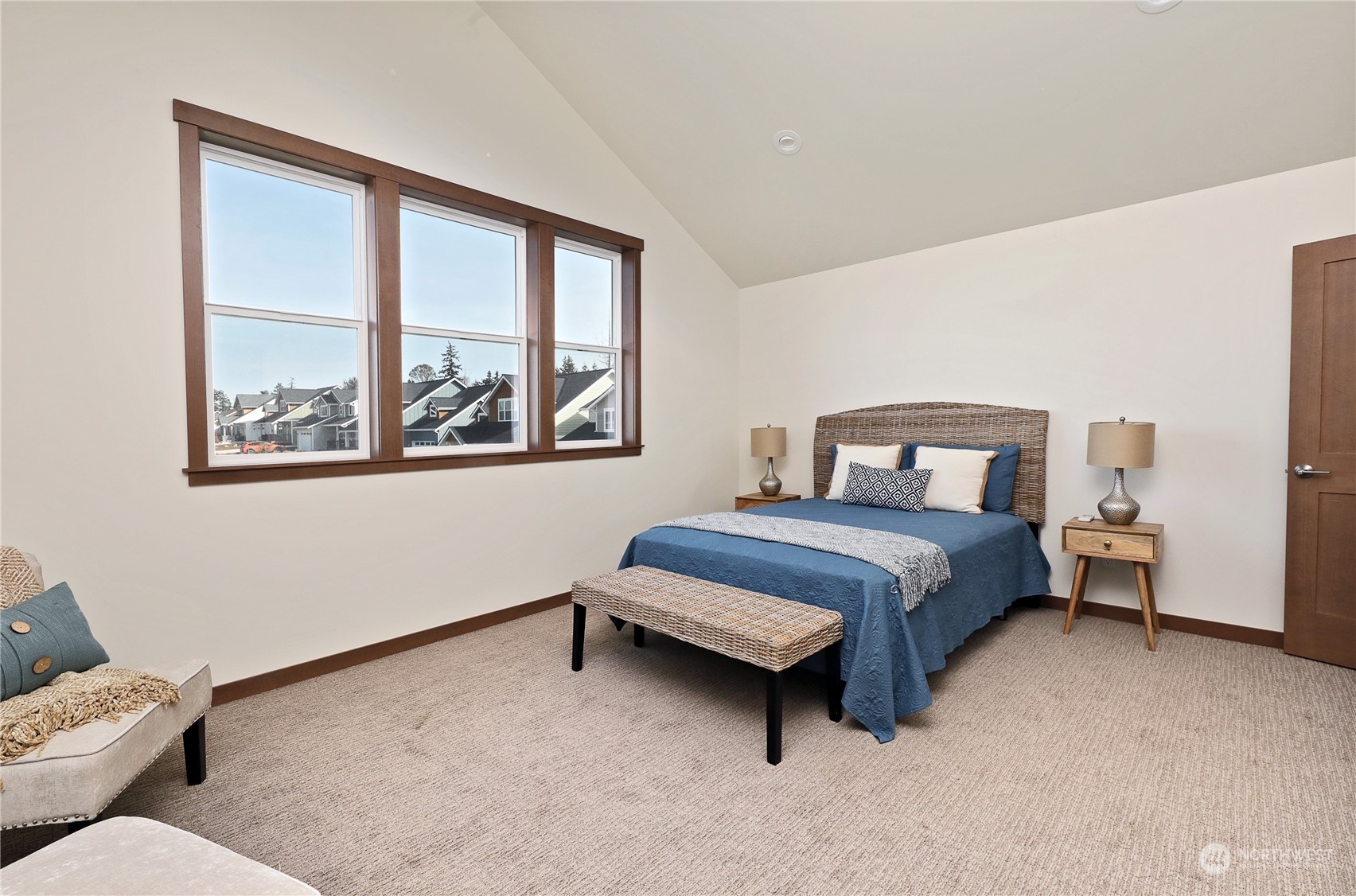 5009 Eagle Ridge Drive Freeland, WA 98249 - Photo 24 of 40 a bedroom with a bed and a window