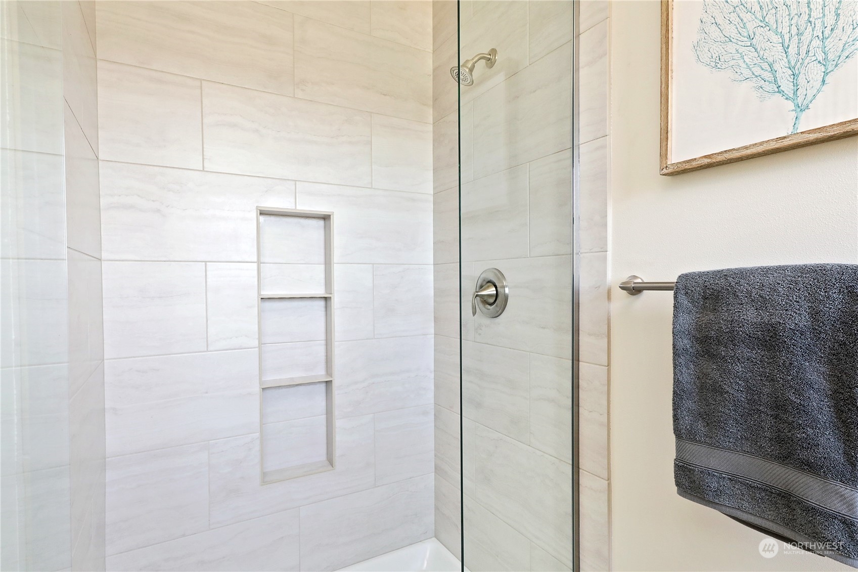 5009 Eagle Ridge Drive Freeland, WA 98249 - Photo 27 of 40 a bathroom with a shower