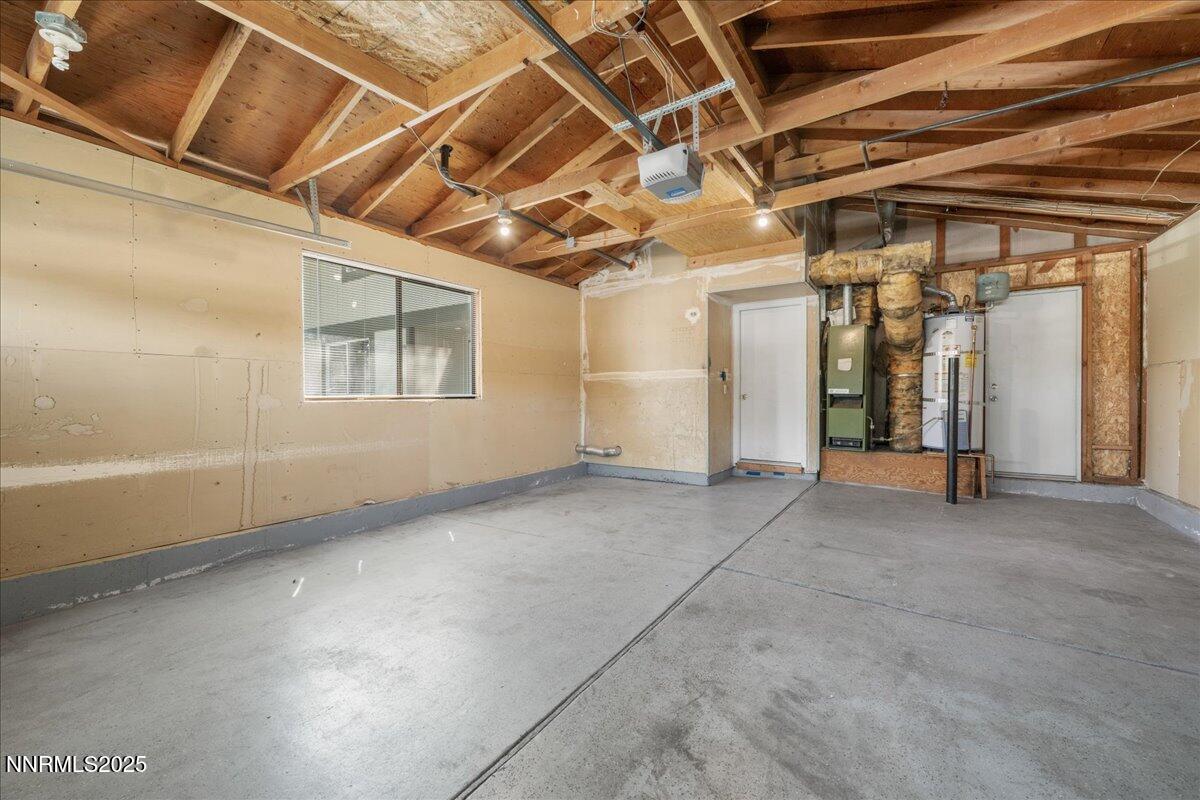 1990 Prior Road Reno, NV 89503 - Photo 26 of 35 a view of an empty room