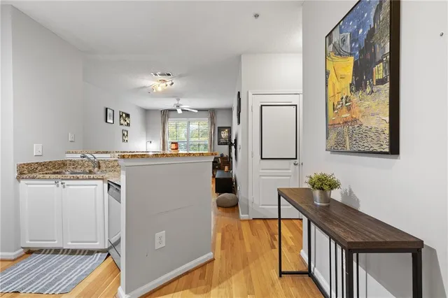 $185,000 | 10 Perimeter Summit Boulevard, Unit 1204, Brookhaven, GA 30319