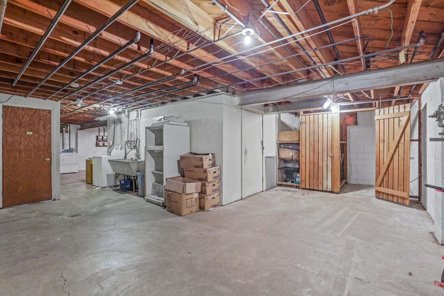 8017 West Hampton Avenue Milwaukee, WI 53218 - Photo 13 of 18 13