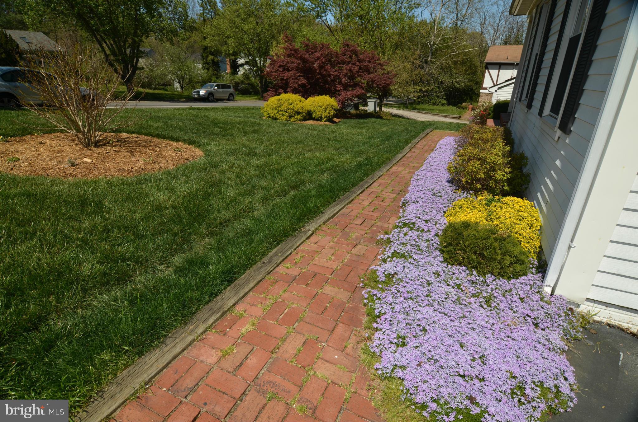 12901 North Point Lane Laurel, MD 20708 - Photo 2 of 30 Exterior (General)