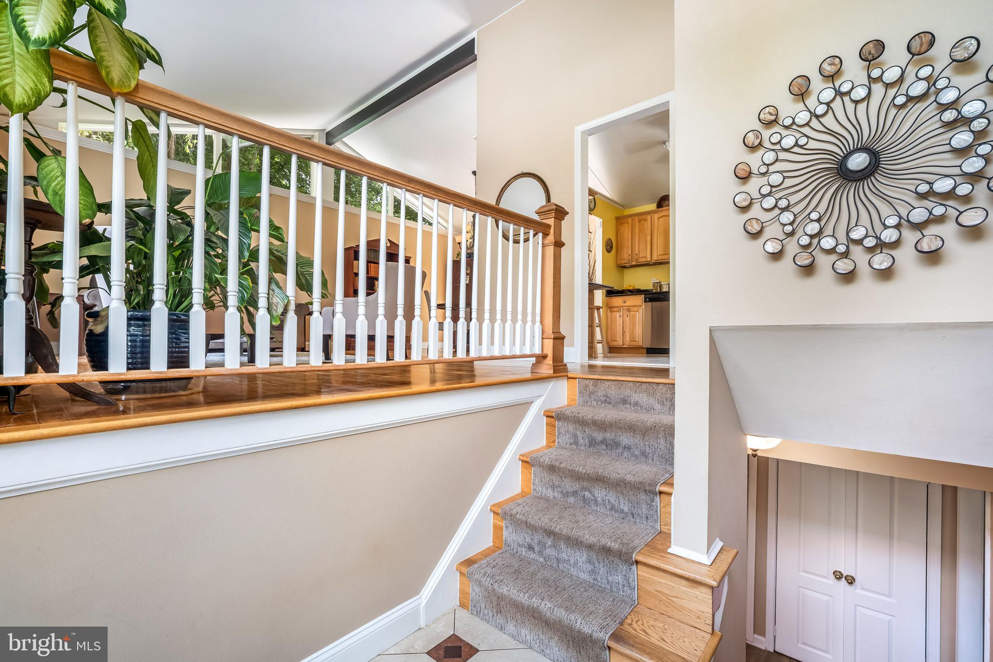 8926 Cromwell Drive Springfield, VA 22151 - Photo 10 of 43 Light-filled entry