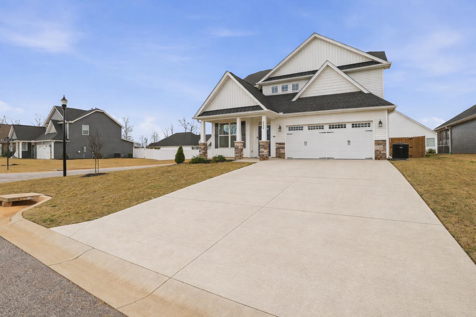 2292 Davenport Court Moore, SC 29369 - Photo 3 of 32