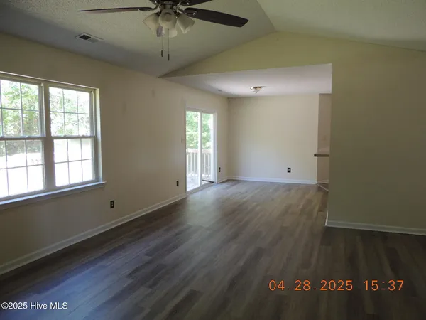 $1,550 | 224 Natalie Lane, Hubert, NC 28539