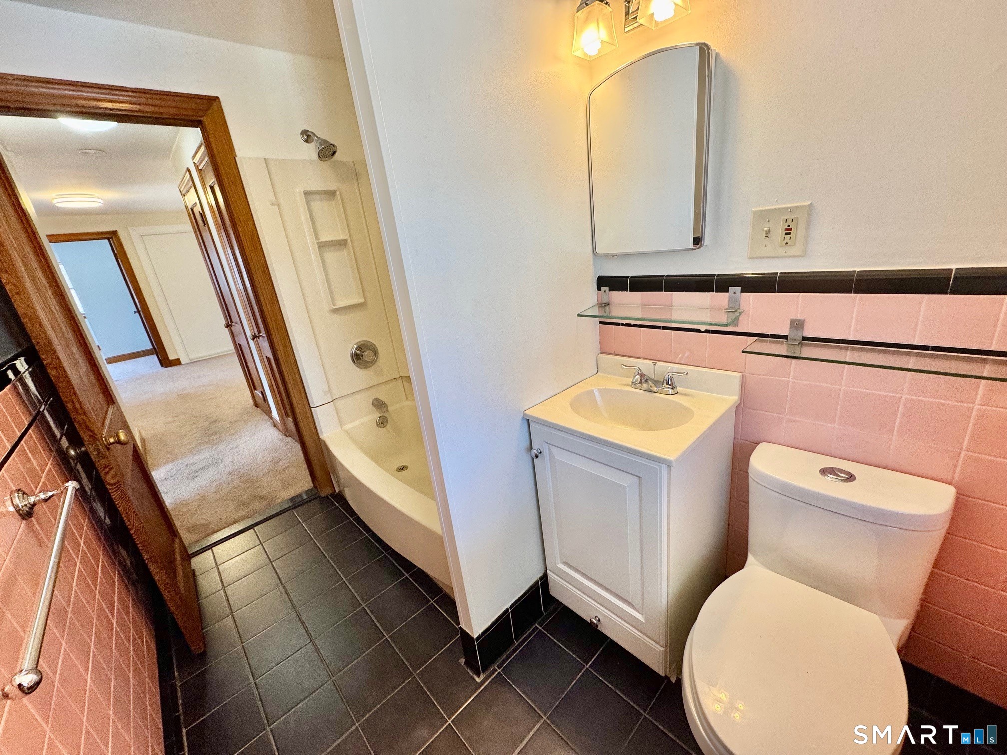 61 Arch Street Naugatuck, CT 06770 - Photo 10 of 15