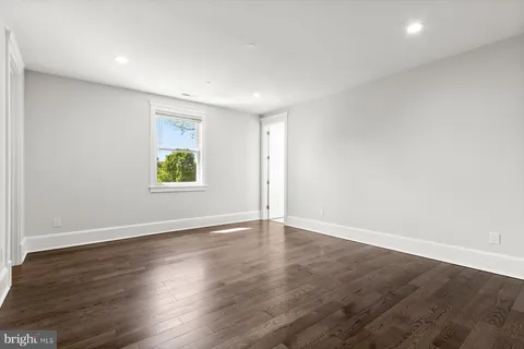 $2,795,000 | 11000 Luxmanor Road, North Bethesda, MD 20852