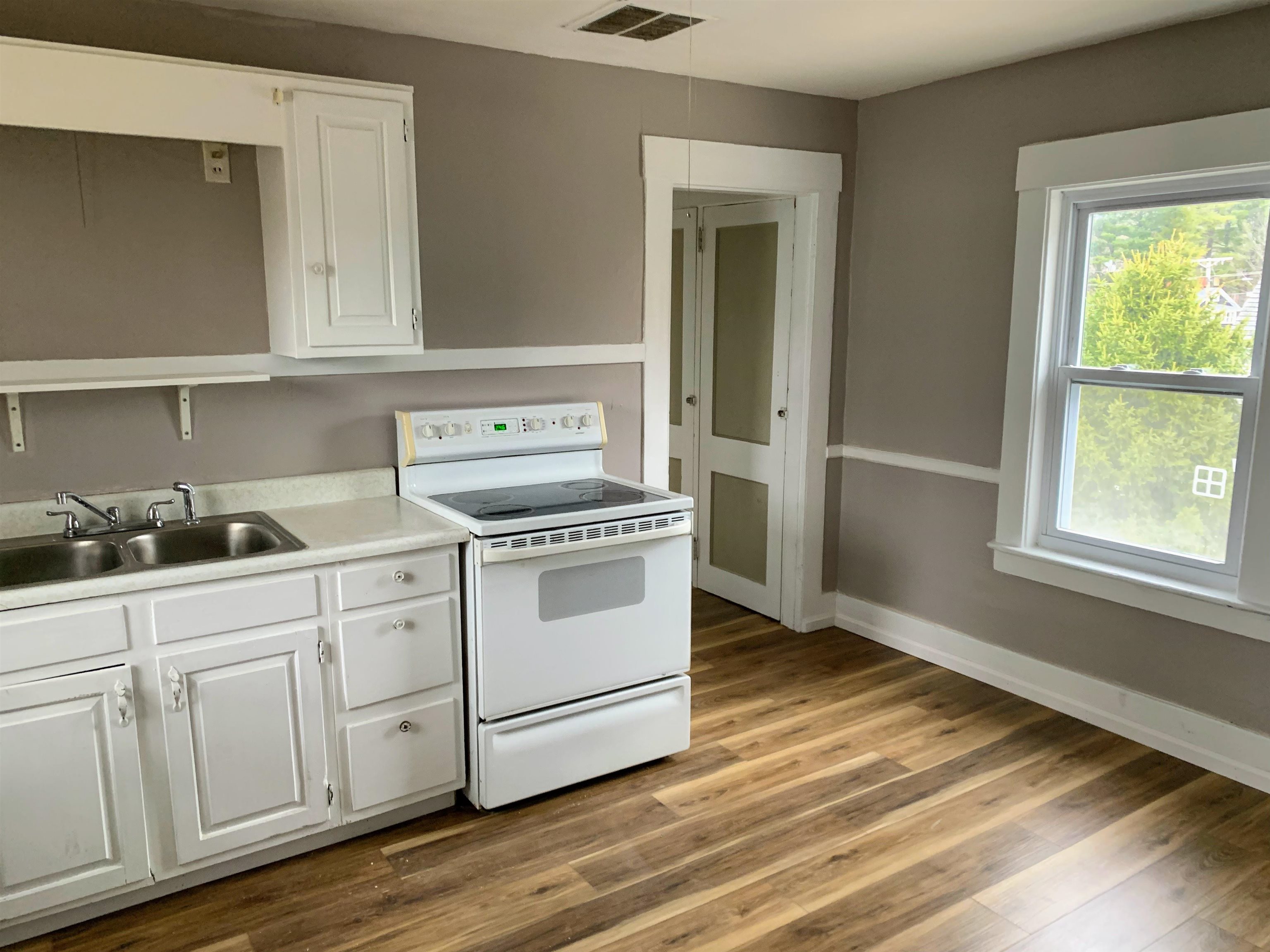 83 West Main Street Bradford, NH 03221 - Photo 22 of 40