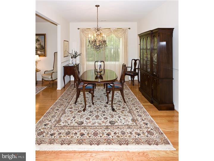 8 Huxley Circle Evesham, NJ 08053 - Photo 6 of 23 Dining Room