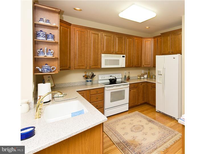 8 Huxley Circle Evesham, NJ 08053 - Photo 9 of 23 Kitchen