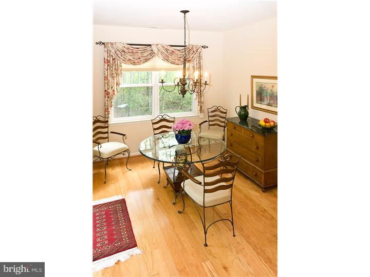 8 Huxley Circle Evesham, NJ 08053 - Photo 10 of 23 Breakfast Room