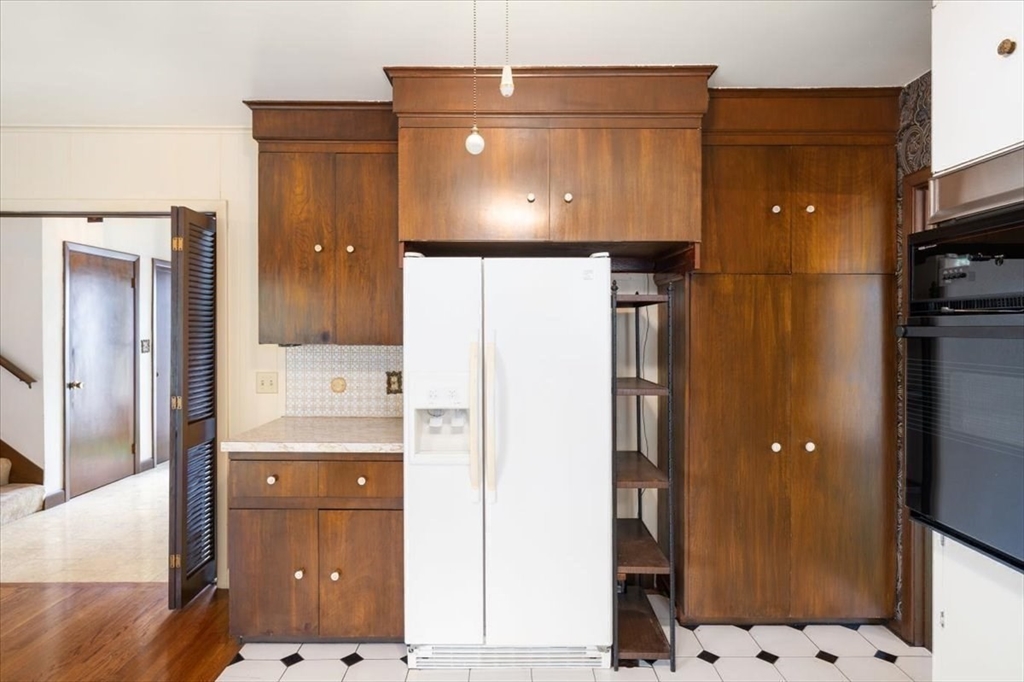 44 Fenmore Street Fall River, MA 02723 - Photo 17 of 34