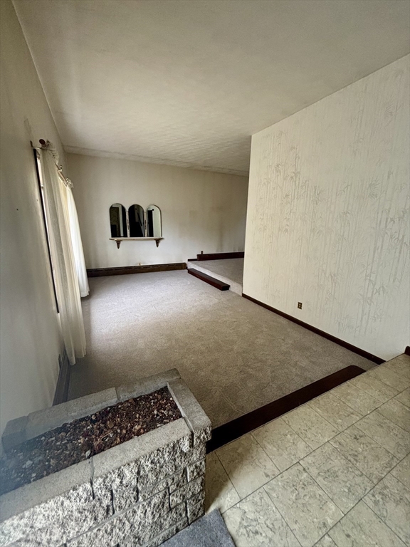 44 Fenmore Street Fall River, MA 02723 - Photo 9 of 34