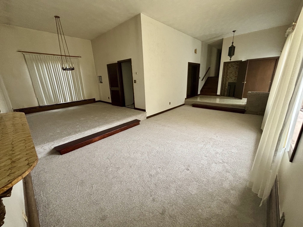 44 Fenmore Street Fall River, MA 02723 - Photo 10 of 34