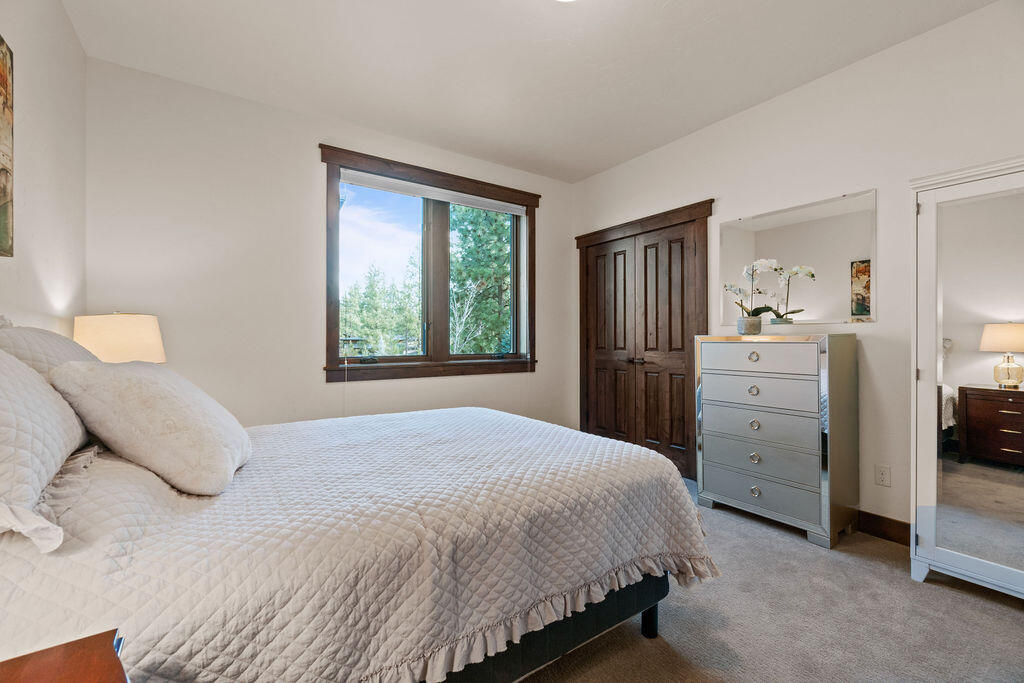 3337 Northwest Shevlin Ridge Bend, OR 97703 - Photo 25 of 40 DSC00312