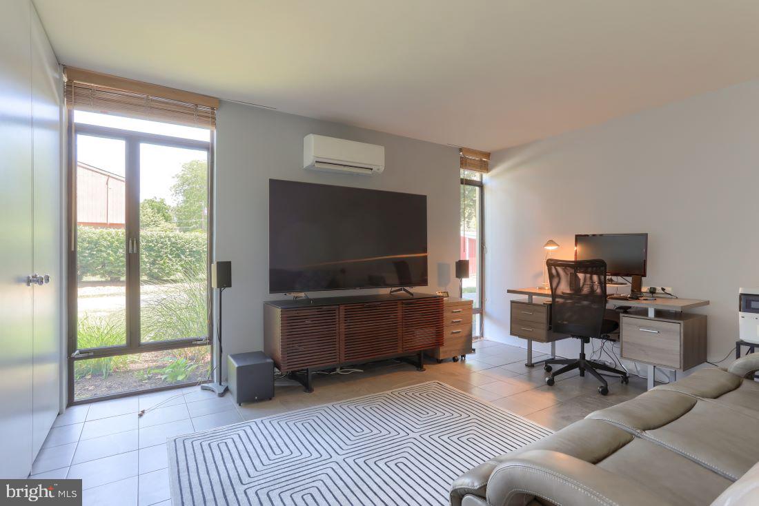 940 Summit Street Lebanon, PA 17042 - Photo 18 of 38 Bedroom 3