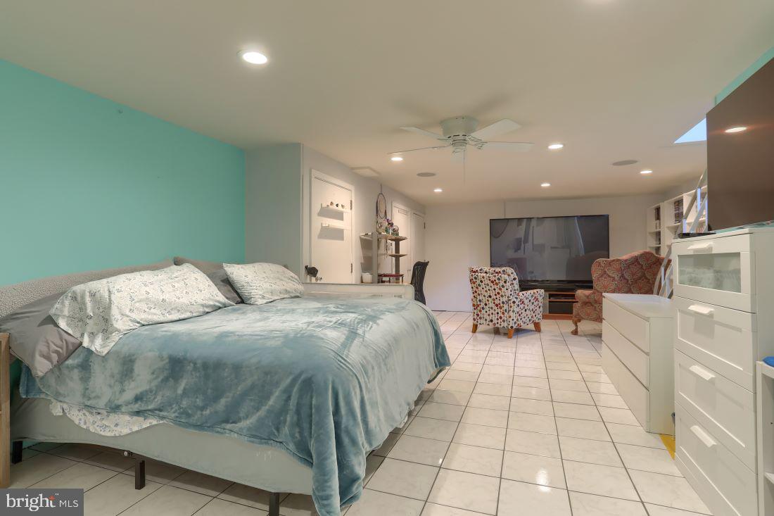 940 Summit Street Lebanon, PA 17042 - Photo 20 of 38 Finished Lower Level