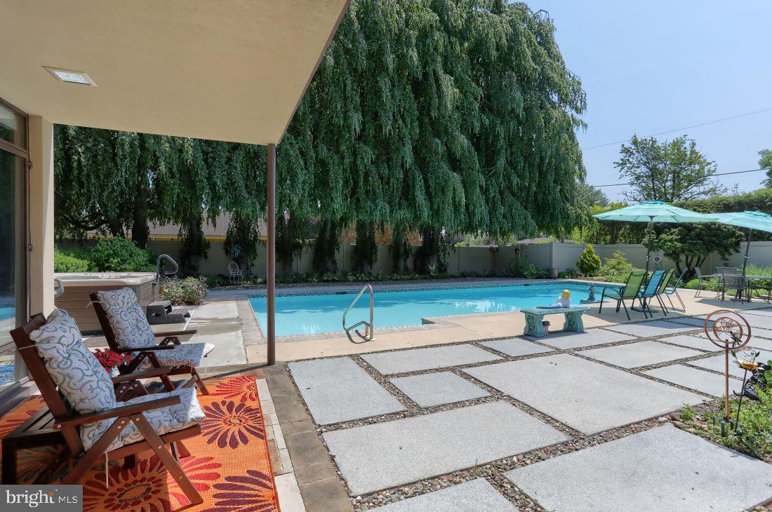 940 Summit Street Lebanon, PA 17042 - Photo 26 of 38 Primary BR Patio