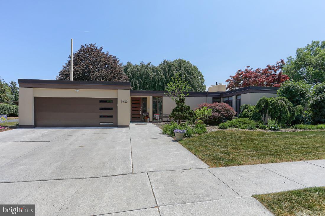 940 Summit Street Lebanon, PA 17042 - Photo 38 of 38 Front View