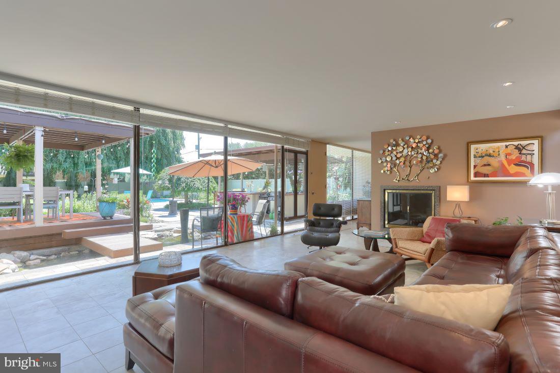 940 Summit Street Lebanon, PA 17042 - Photo 7 of 38 View from Living Rm