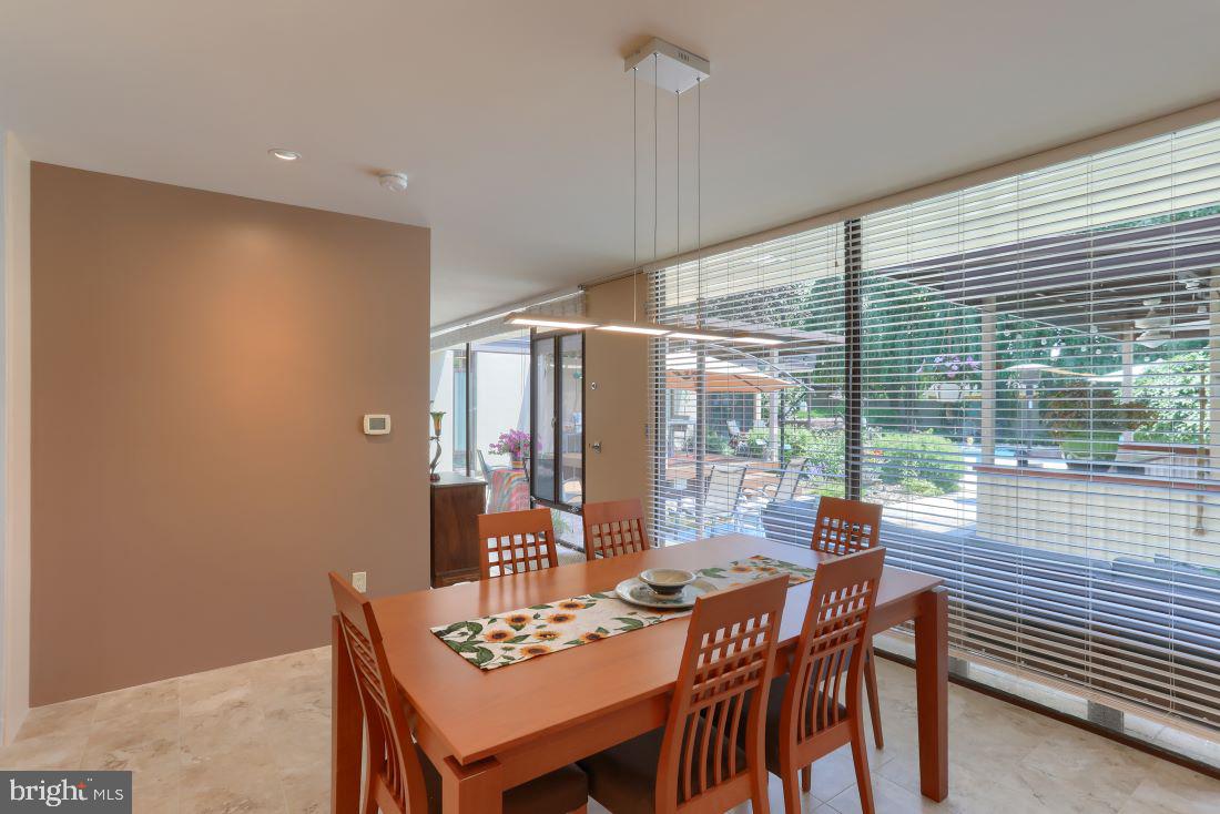 940 Summit Street Lebanon, PA 17042 - Photo 9 of 38 View