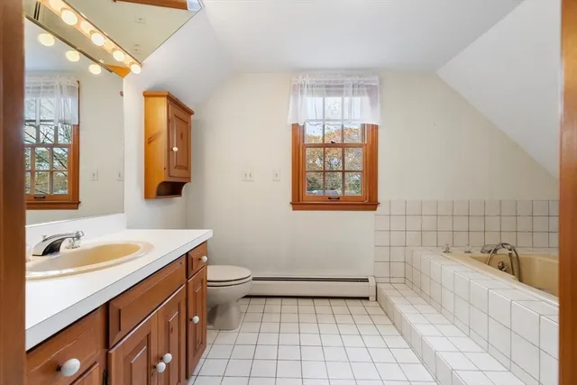 $829,900 | 1 Red Coach Road, Hamilton, MA 01982