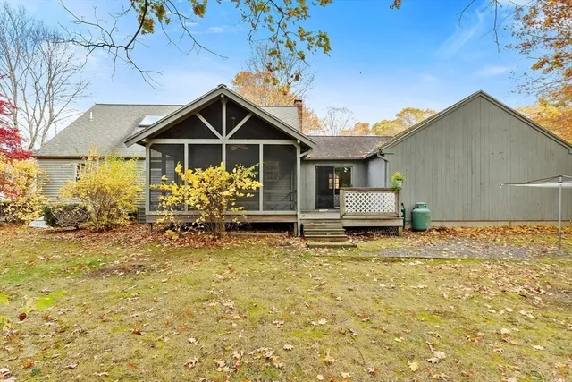 $829,900 | 1 Red Coach Road, Hamilton, MA 01982