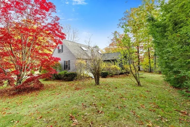 $829,900 | 1 Red Coach Road, Hamilton, MA 01982