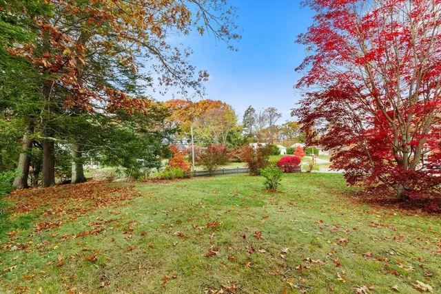 $829,900 | 1 Red Coach Road, Hamilton, MA 01982