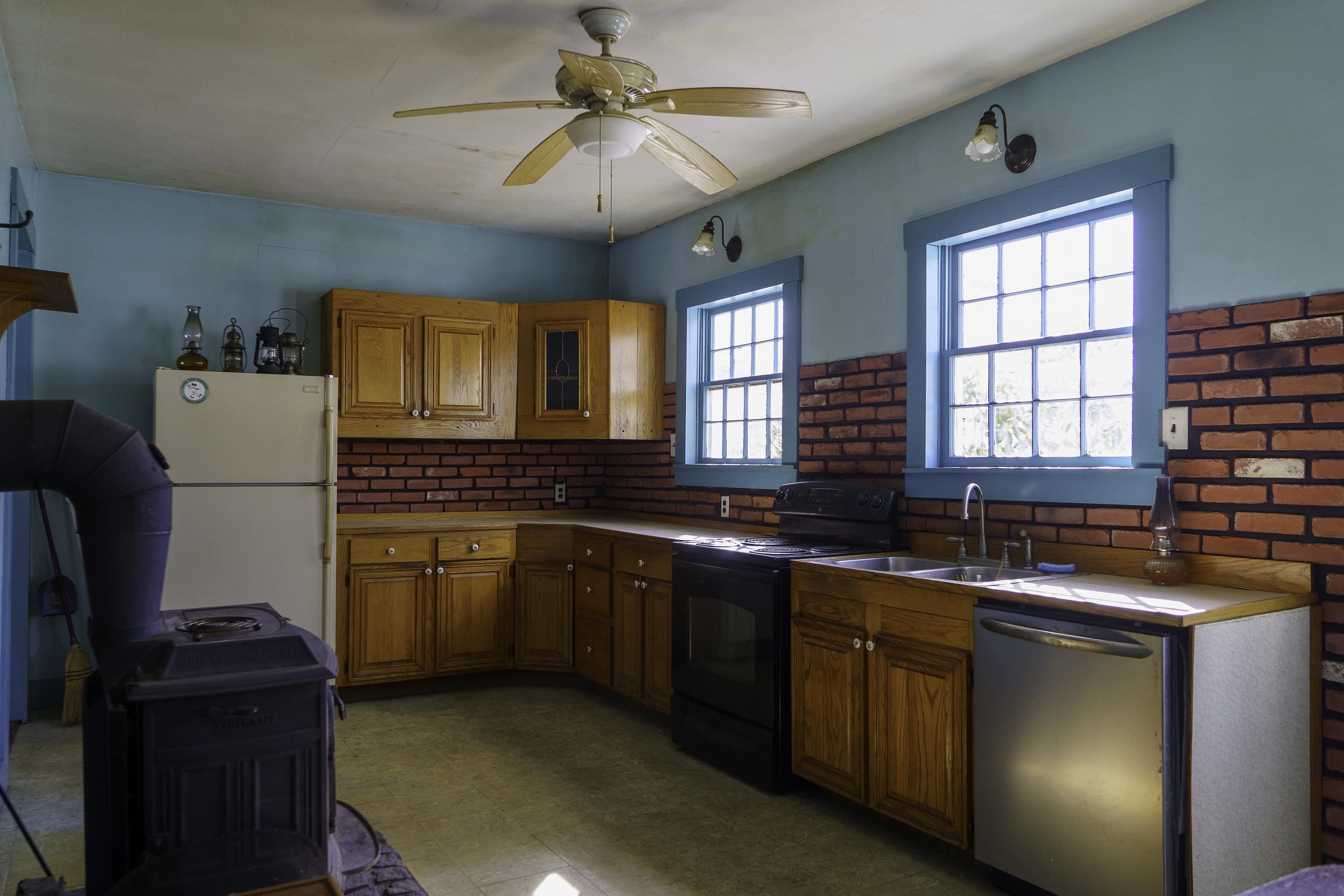 870 Ashby Road New Ipswich, NH 03071 - Photo 6 of 34 Gallery Image 6