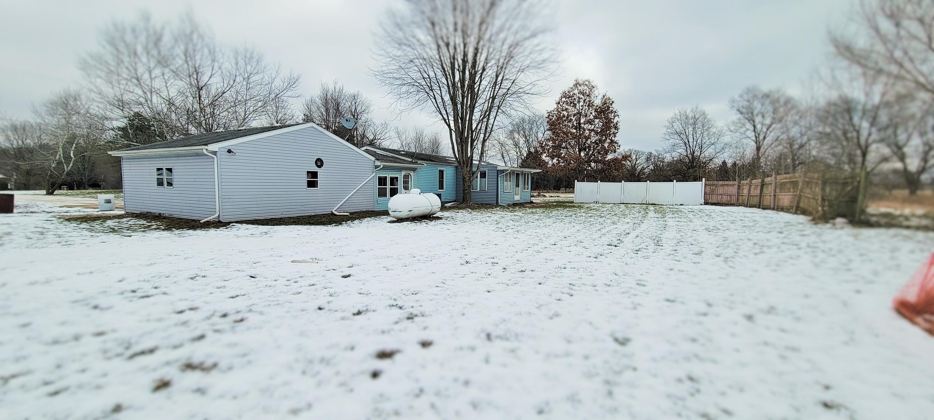 9930 Jones Road Bellevue, MI 49021 - Photo 8 of 30 20220119_123152 (3)