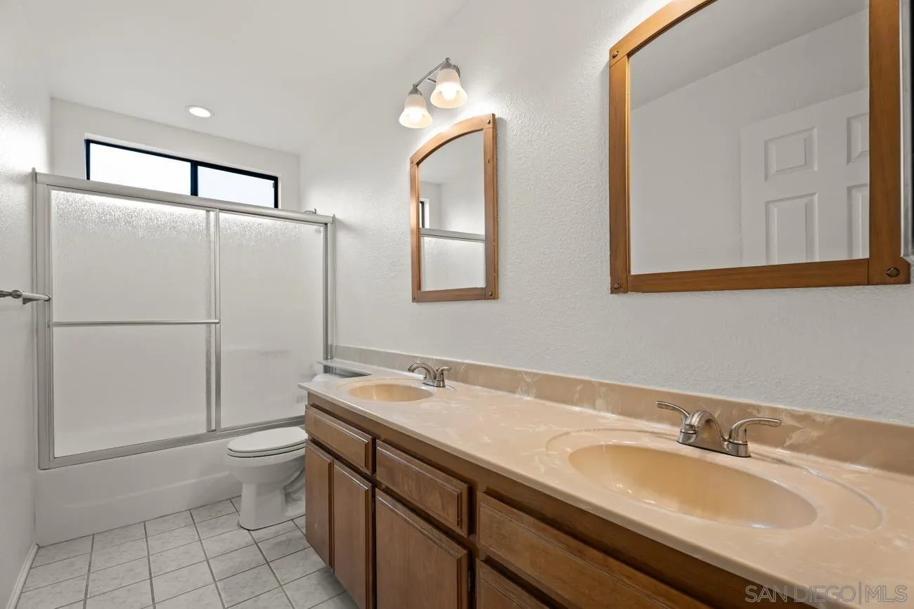 1368 Oakleaf Lane Ramona, CA 92065 - Photo 17 of 27