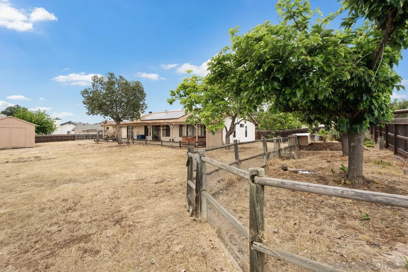 1368 Oakleaf Lane Ramona, CA 92065 - Photo 19 of 27