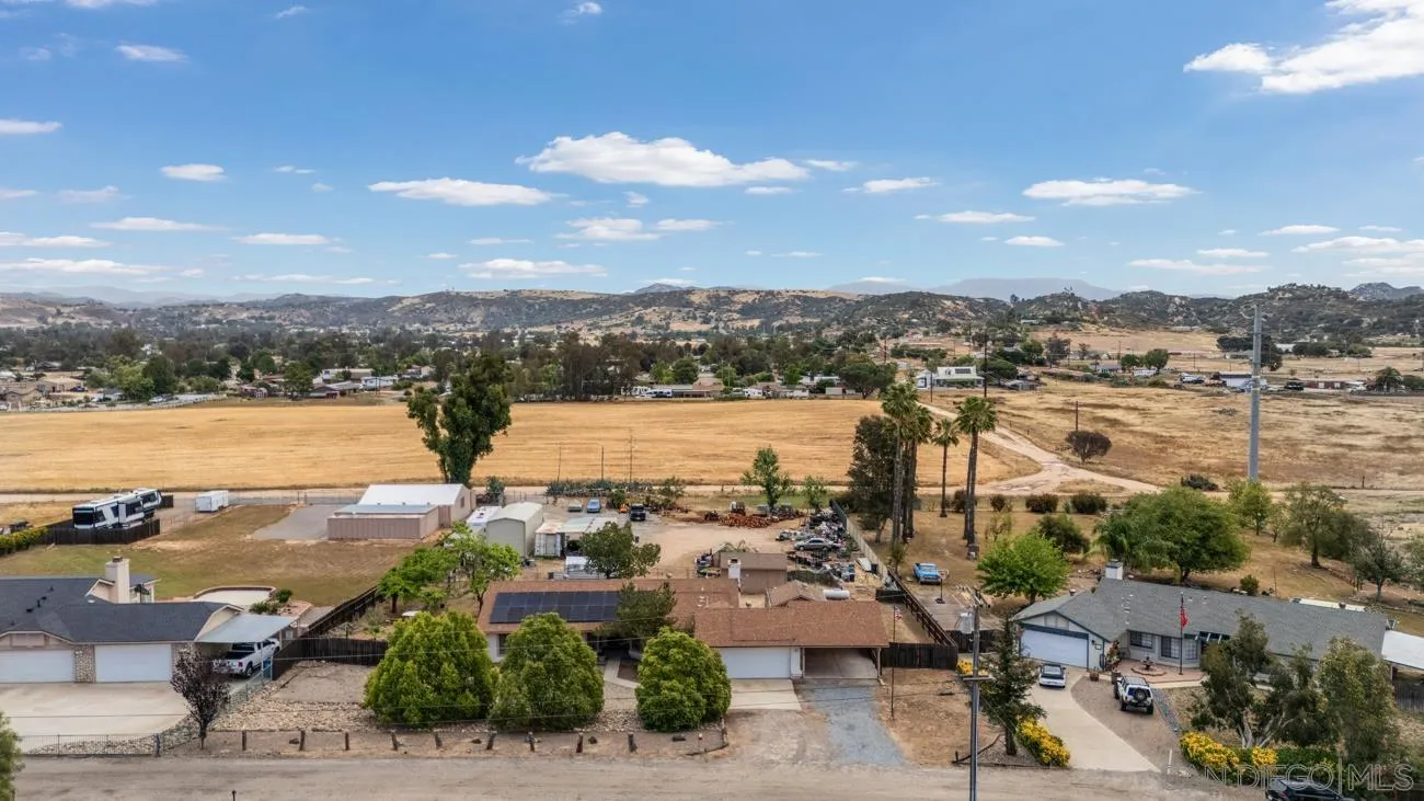 1368 Oakleaf Lane Ramona, CA 92065 - Photo 25 of 27