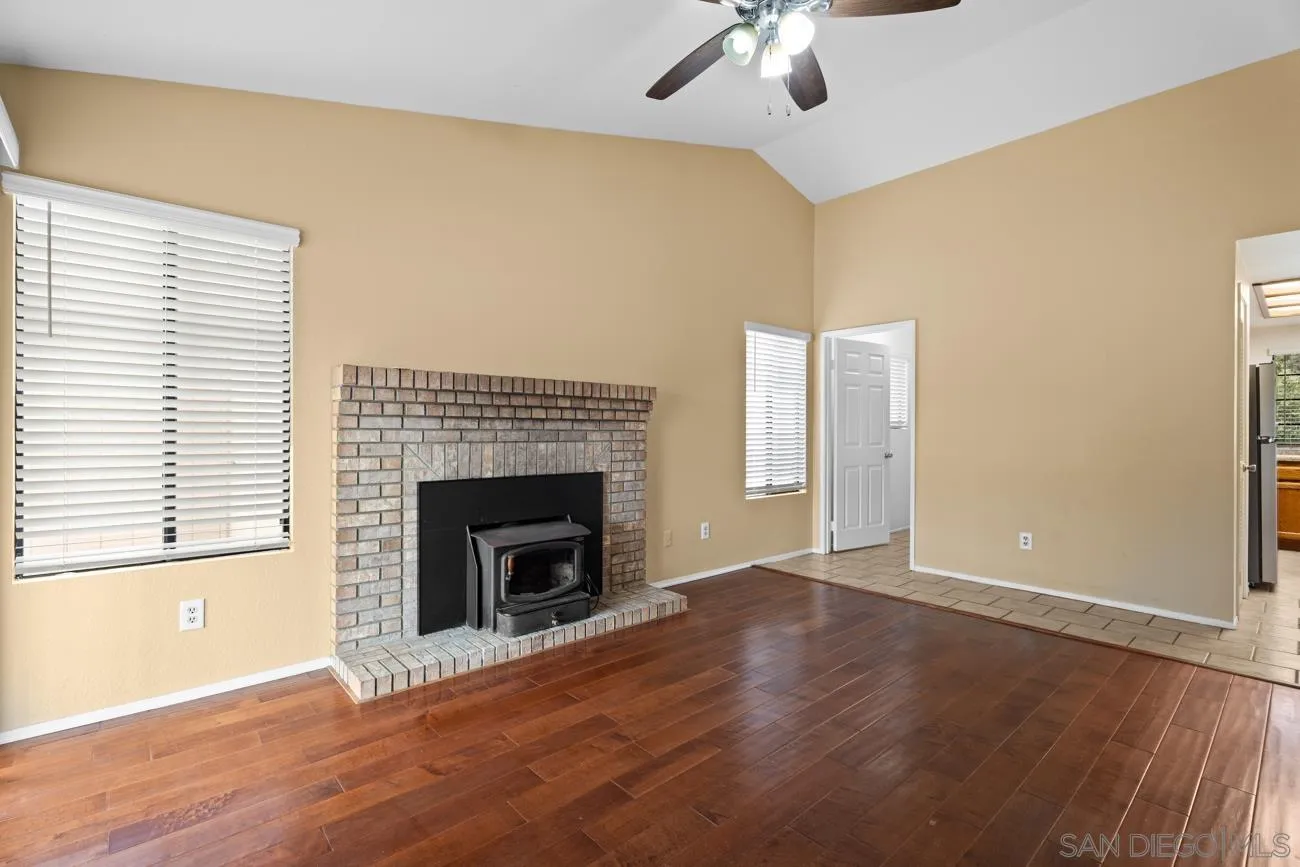 1368 Oakleaf Lane Ramona, CA 92065 - Photo 10 of 27