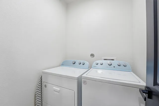 $2,200 | 7908 Brandon Street, Unit A, Houston, TX 77051