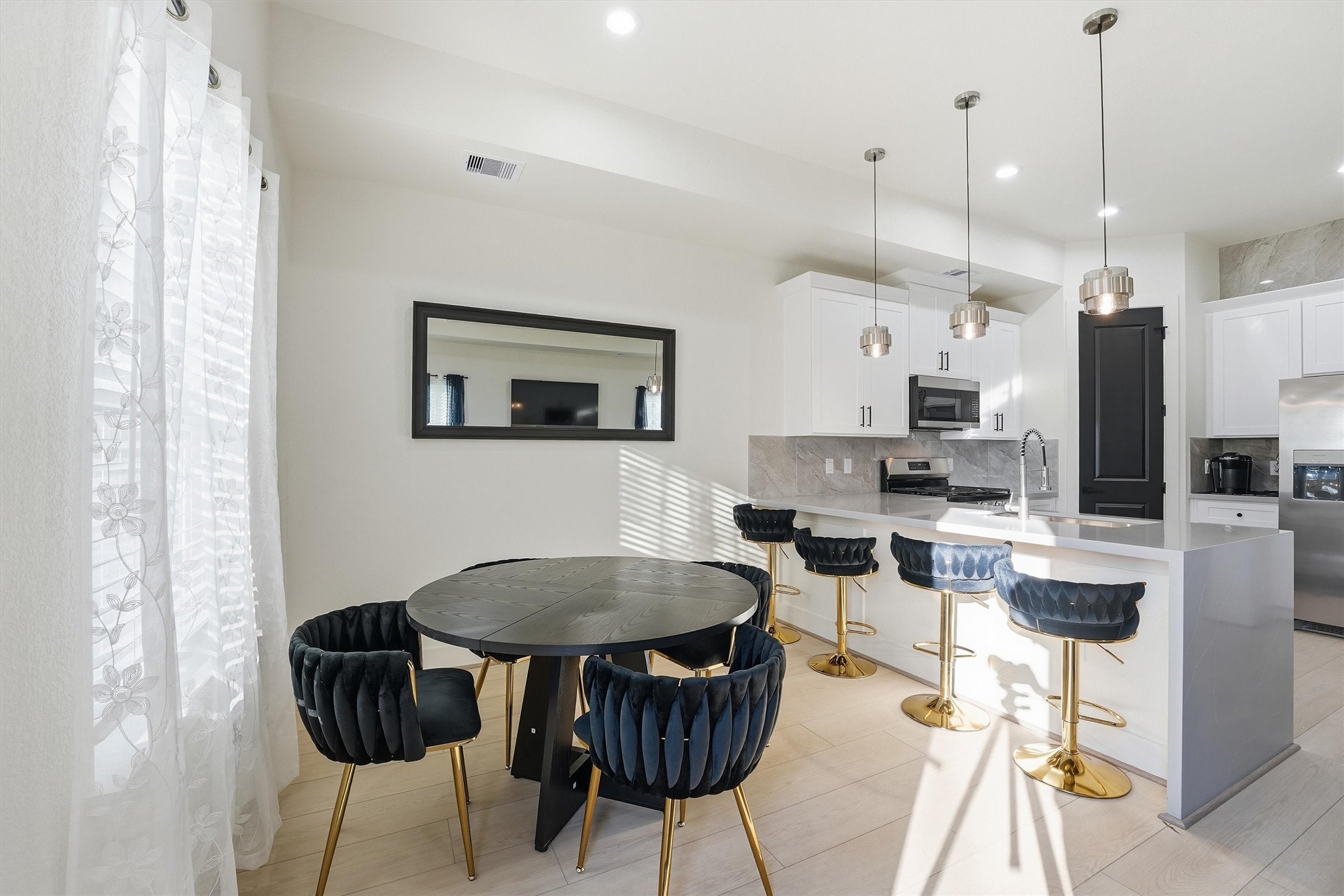 7908 Brandon Street, Unit A Houston, TX 77051 - Photo 8 of 19