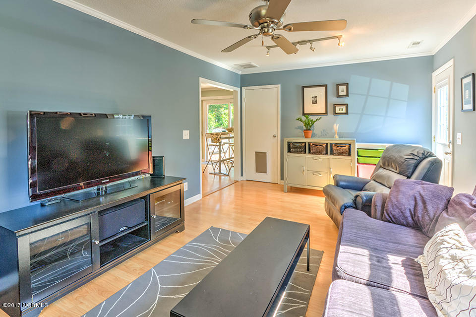 2207 Shirley Road Wilmington, NC 28405 - Photo 14 of 29 IMG_7817_8_9