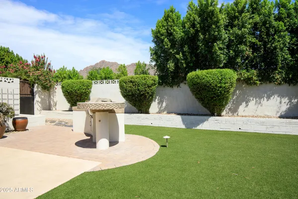 $2,695,000 | 4227 North 62nd Street, Scottsdale, AZ 85251