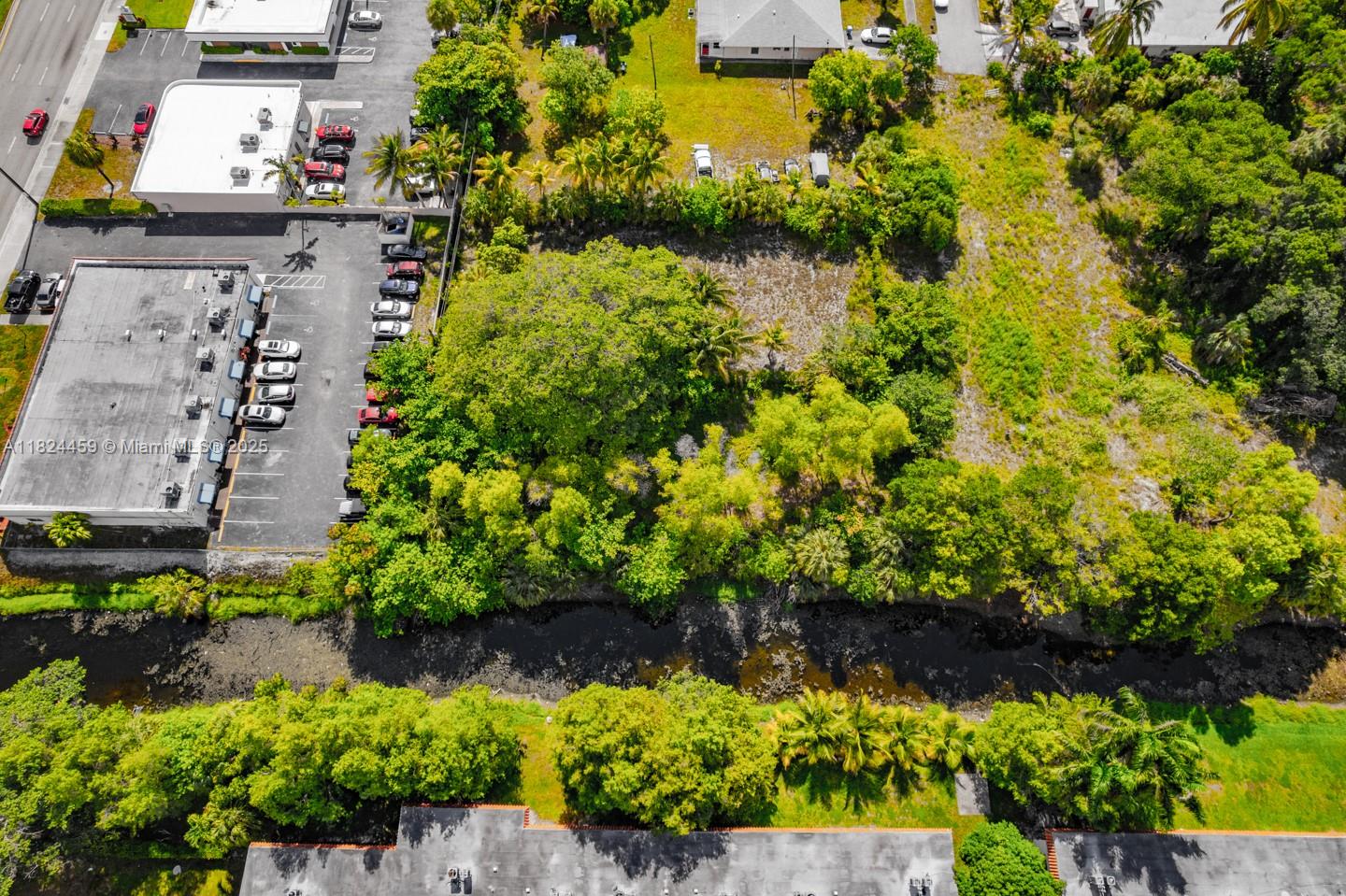 6214 Edwards Road Pompano Beach, FL 33063 - Photo 12 of 41 a picture of flowers