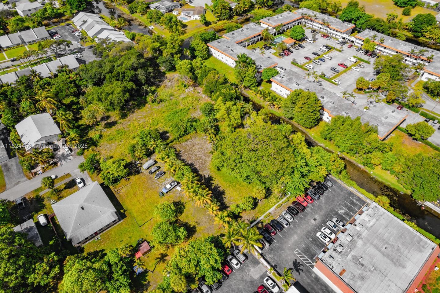 6214 Edwards Road Pompano Beach, FL 33063 - Photo 17 of 41