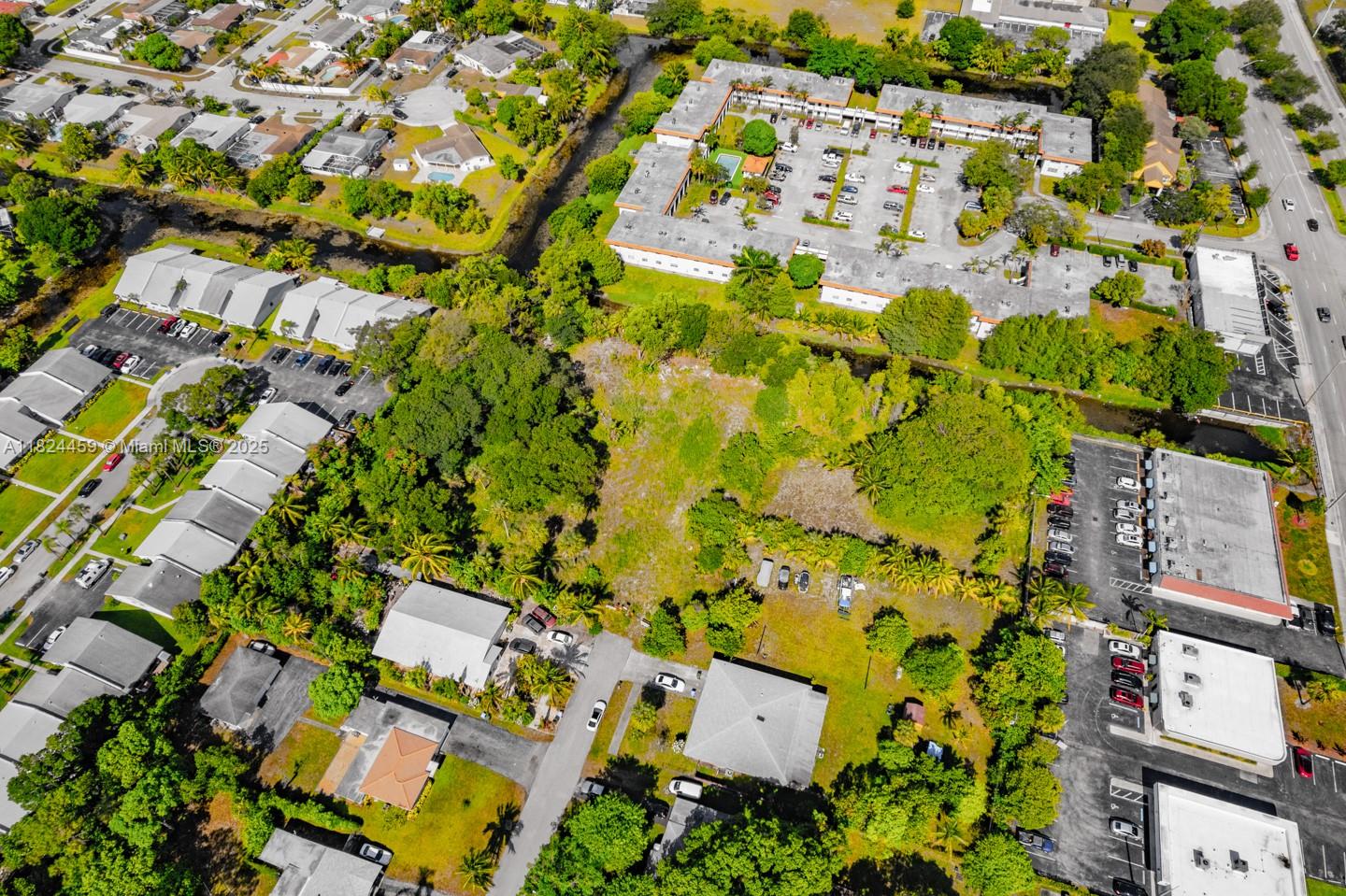 6214 Edwards Road Pompano Beach, FL 33063 - Photo 34 of 41