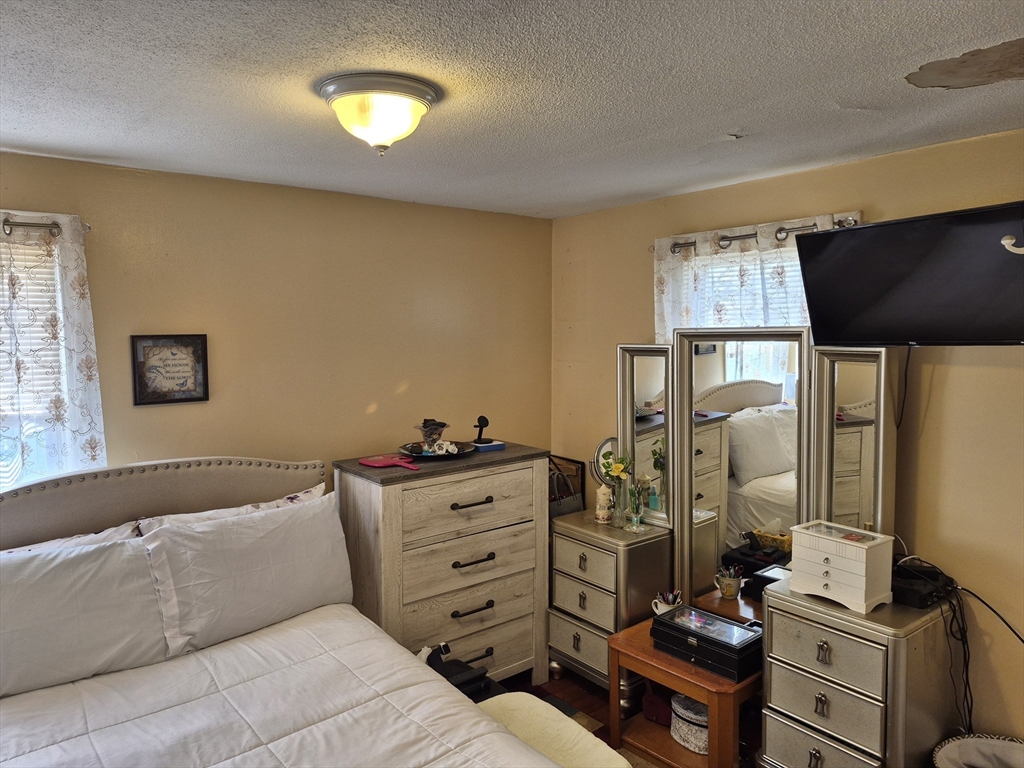 58 Eureka Street Springfield, MA 01104 - Photo 15 of 18 Gallery Image 15