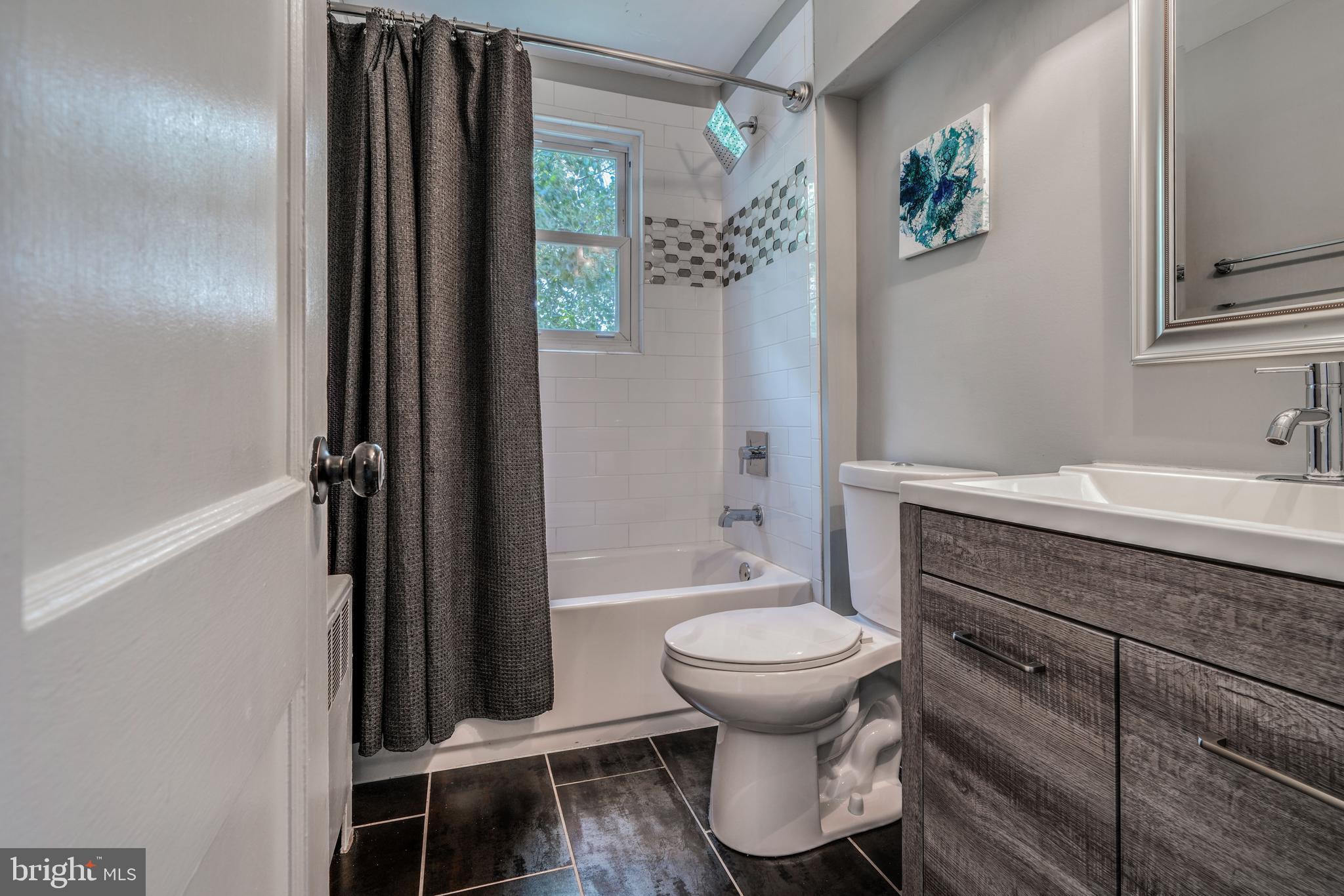 3663 Greenvale Road Baltimore, MD 21229 - Photo 17 of 25 Gallery Image 17